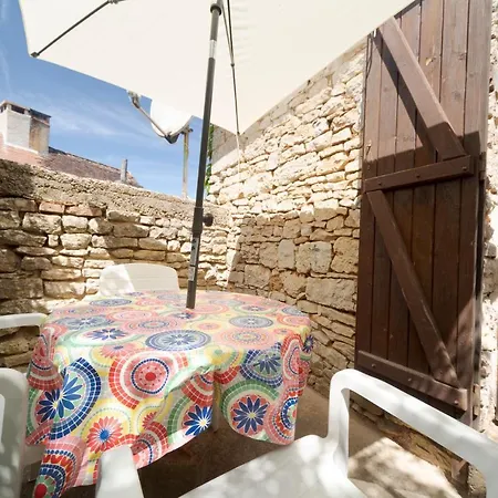 Hébergement de vacances La Petite Maison Du Périgord